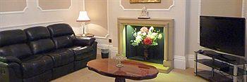 Burbage Limited 4*
